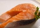 मछली स्टेक: खाना पकाने की सुविधाएँ