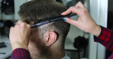 Keskikokoiset miesten hiustenleikkaukset (puolilaatikko, lippalakki, matka)